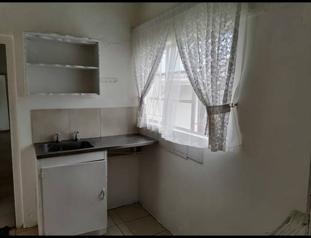 1 BEDROOM FLAT RENTED IN CAMBRIDGE WEST